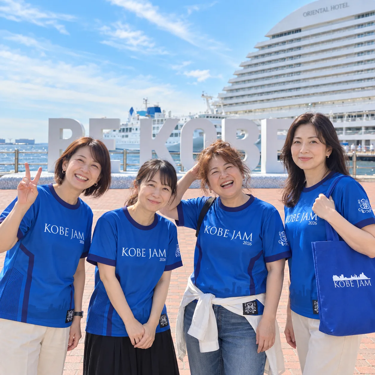 KOBE JAM Tシャツを着た女性グループ