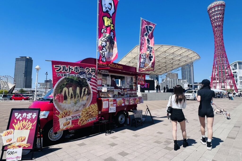 Next Kitchenのキッチンカー